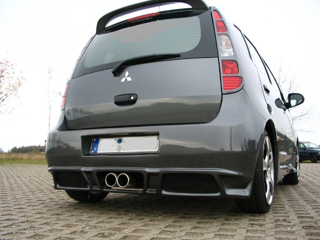 CARRAT Heckschürze/Heckstoßstange Mitsubishi Colt Z30